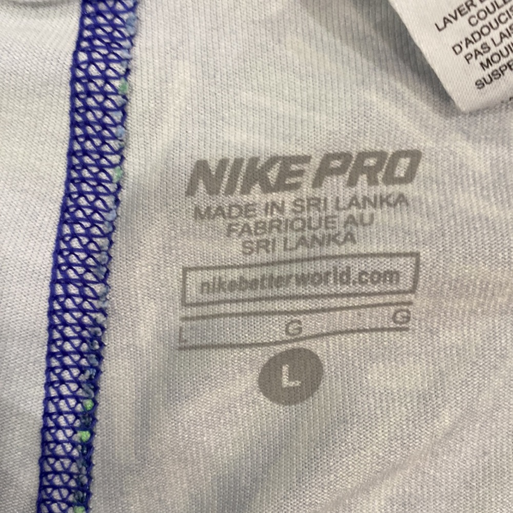 Nike Pro - Picture 2 of 8